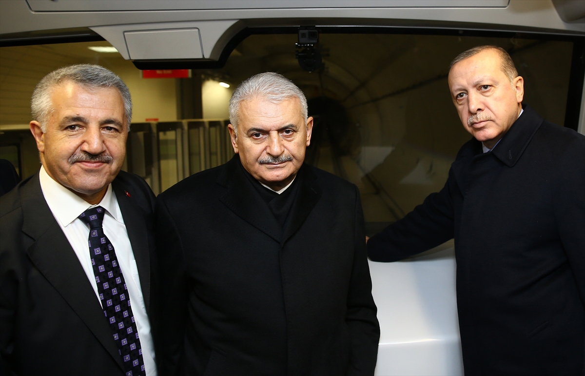 Türkiye'de ilk sürücüsüz metro hattı Üsküdar - Ümraniye metrosu sefere başladı