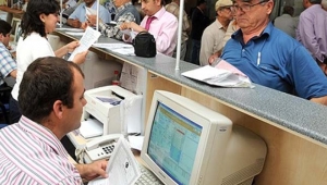 Emekliye promosyon paraları bankalara takıldı!