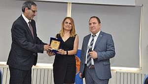 İEKO'dan Emlak Pencerem Genel Yayın Yönetmeni Hatice Kolçak'a ödül