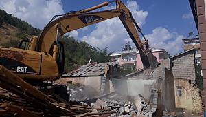 45 Metruk Yapının Yıkımı Gerçekleştirildi