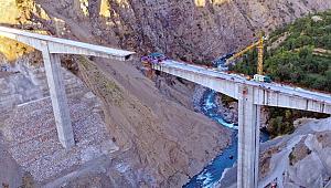 Türkiye'de ondan yükseği yok! 165 metre yüksekliğe sahip köprü tamamlanmak üzere