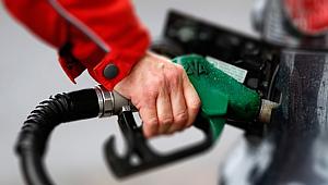 Benzin ve motorin fiyatlarına bu gece yarısı indirim yapılacak!