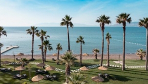 Ant Yapı'nın Bodrum'daki kendi özel plajı bulunan lüks oteli açılıyor