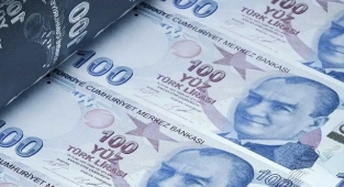 Merkez Bankası imzaları değişen yeni 50-100 TL banknotları bugün piyasaya sürüyor