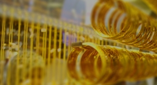 Altın fiyatları haftaya nasıl başladı? ONS altın 1946 Dolar, gram altın fiyatı, çeyrek altın fiyatı açılış rakamları...