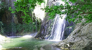 İzmir Dikili'deki Nebiler Şelalesi ve Mağaraları hakkında son dakika gelişmesi