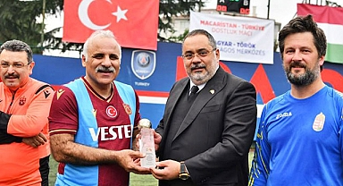 Yeşil sahada Trabzonspor, halı sahada 'dostluk' kazandı
