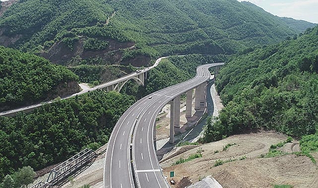Türk müteahhitlik firmasına Kuzey Makedonya’da 1,3 milyar avroluk otoyol projesi
