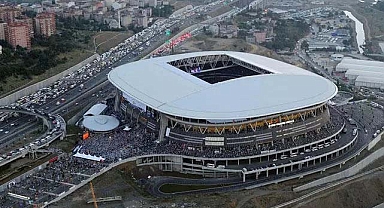 Galatasaray yeni isim sponsorundan 5 yıllığına alacağı para belli oldu