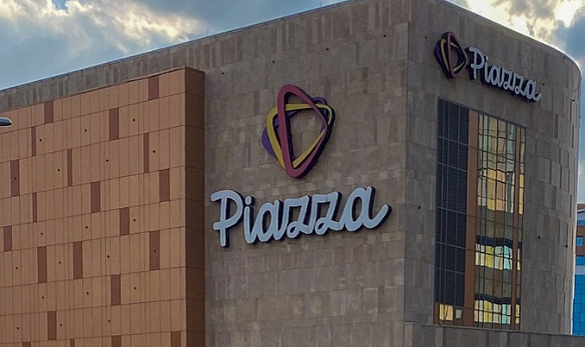 İstanbul'da Maltepe Piazza AVM'de yangın