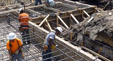 İnşaat sektörü analizi: Kamu müteahhitleri darboğazda