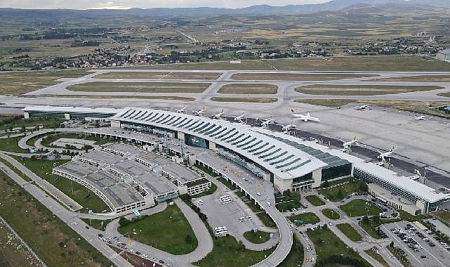 Borsa'daki dev şirket Esenboğa genişletme işi için 212.6 milyonluk sözleşme imzaladı!