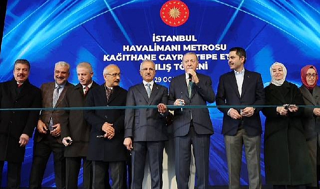 İstanbullu merakla bekliyordu! Gayrettepe-Kağıthane metrosu açılışı yapıldı...