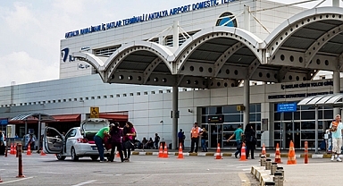 Sabiha Gökçen ve Antalya'da uçuş ve yolcu rekorları kırıldı!