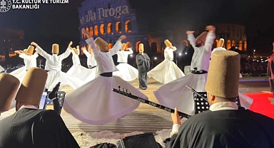 Bakan Ersoy, "Mevlânâ'yı dünyaca ünlü Kolezyum'a, semayı tarihin kalbine taşıdık"