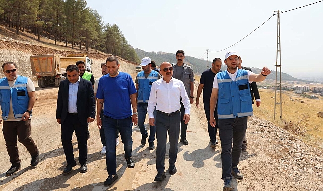 Adıyaman'da deprem konutlarına ulaşacak İndere Çevre Yolu yapımı sürüyor