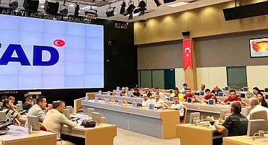 İstanbul'da olası afet senaryoları ve müdahaleler bu toplantıda ele alındı