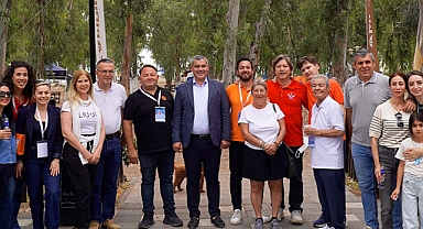 O inşaat firmasından Kuşadası Otizm Derneğine destek