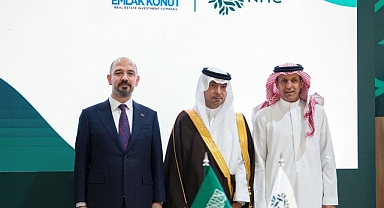 Emlak Konut Global Hayat Mekke projesi için imza attı