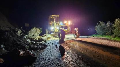 Bodrum ve Marmaris'te şiddetli yağış taşkınlara yol açtı